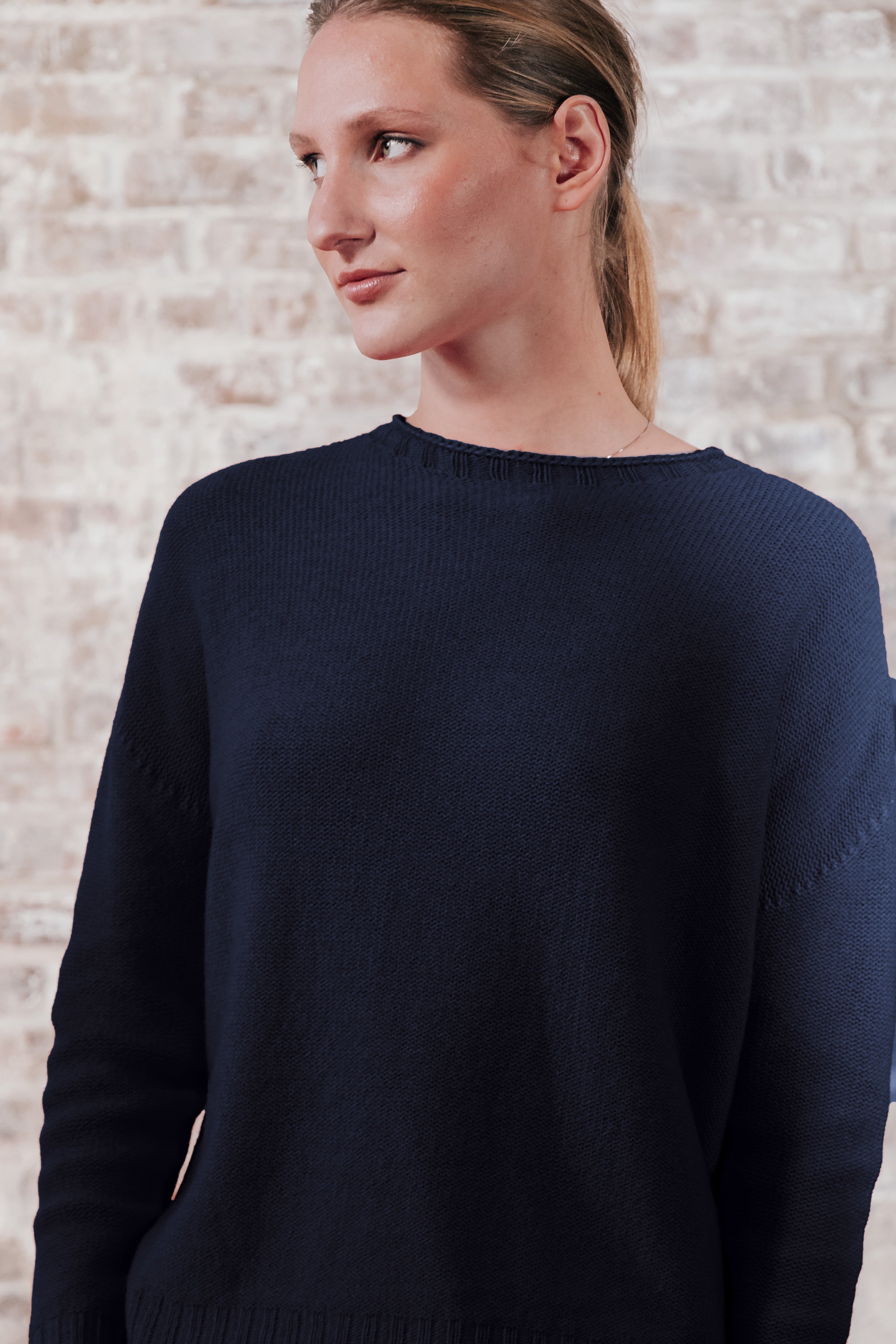 Mosshill Crew Neck Sweater - Navy