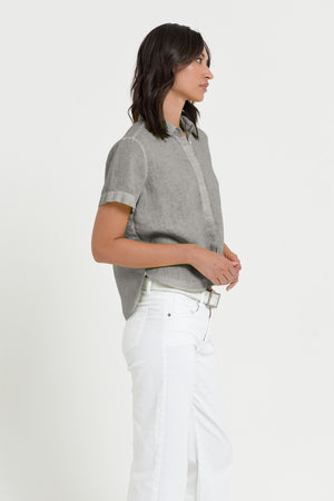 Sunray - Women's Cropped Shirt in Linen - Dolphin