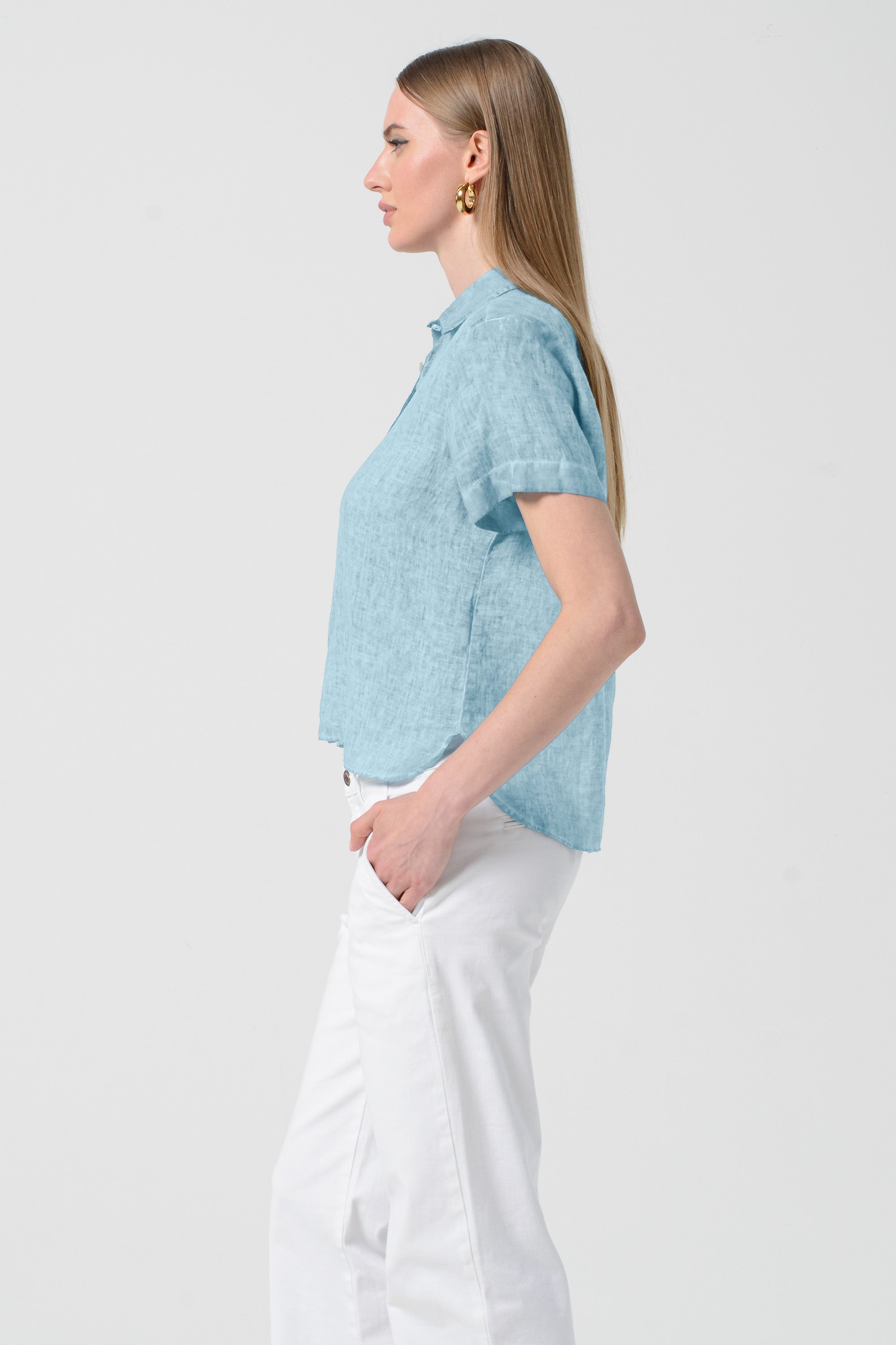 Sunray - Women's Cropped Shirt in Linen - Bora Bora