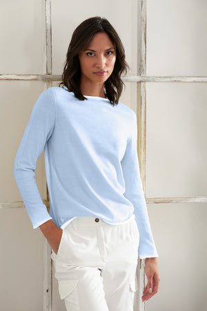 Monica Crewneck in Spray Art - Fiji