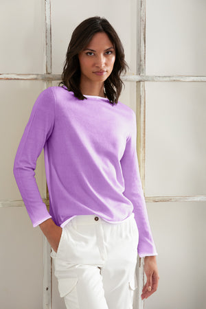 Monica Crewneck in Spray Art - Morado