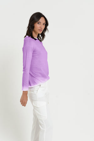 Monica Crewneck in Spray Art - Morado