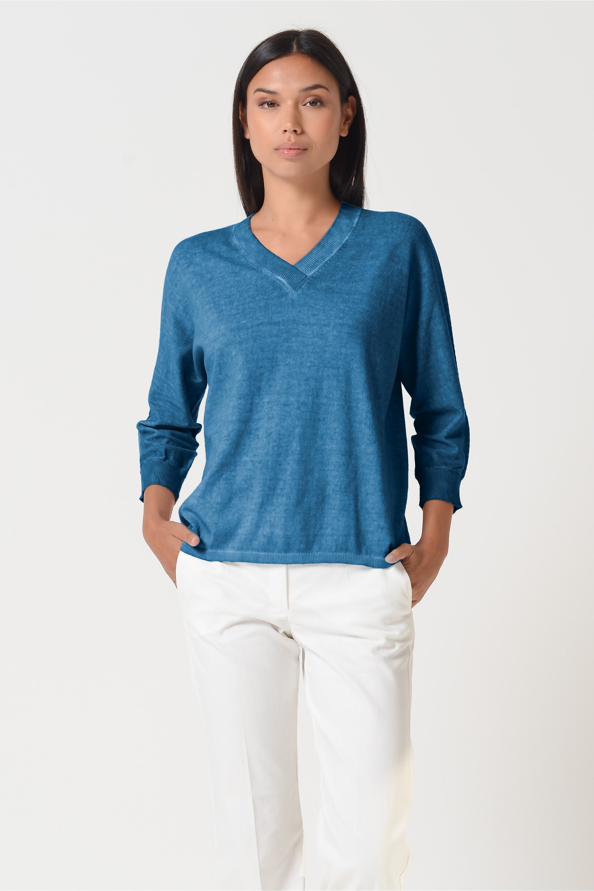 Anna V-Neck - Women's Short Sleeve Knit Sweater - Profondo