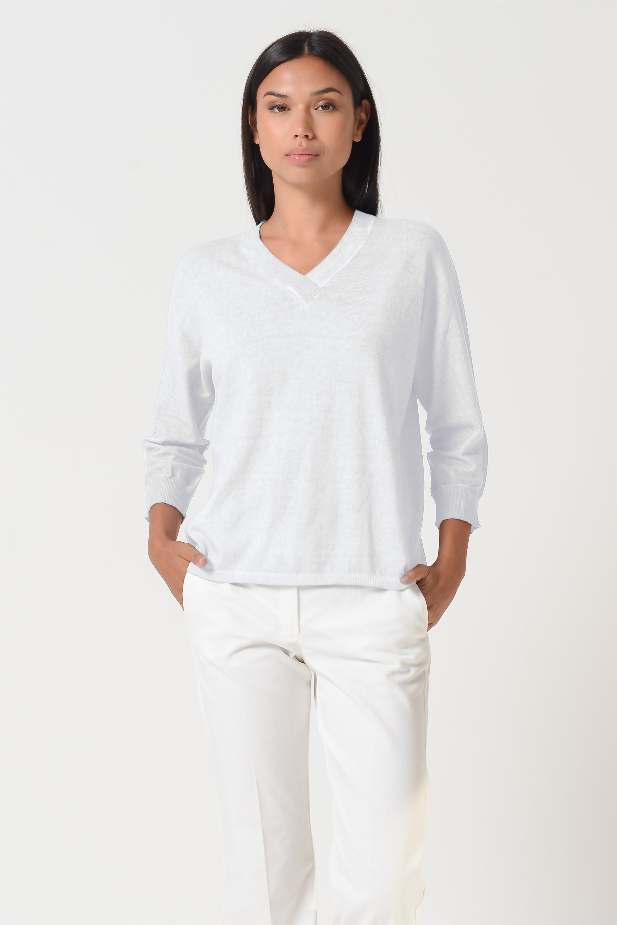 Anna V-Neck - White