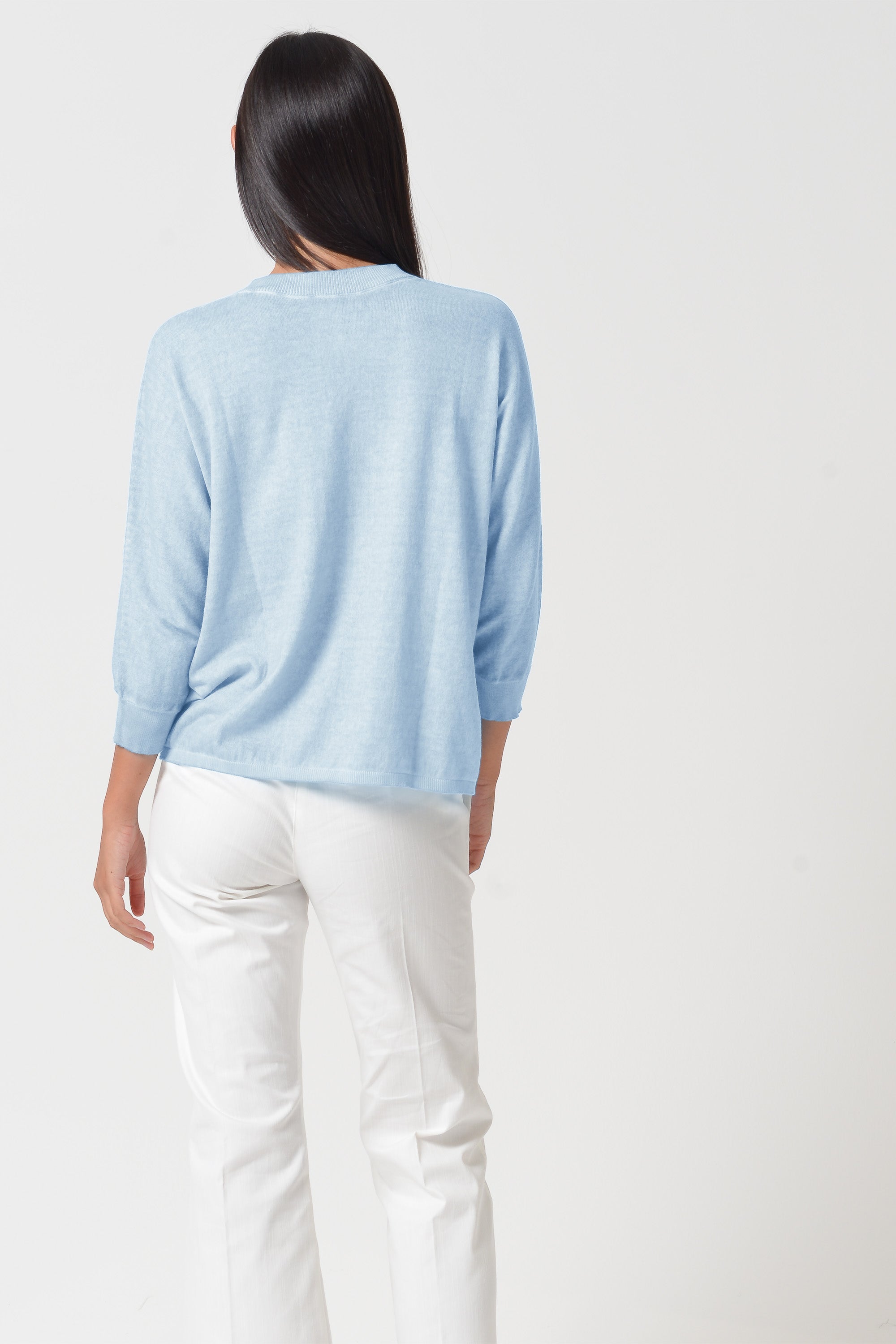 Anna V-Neck - Aria