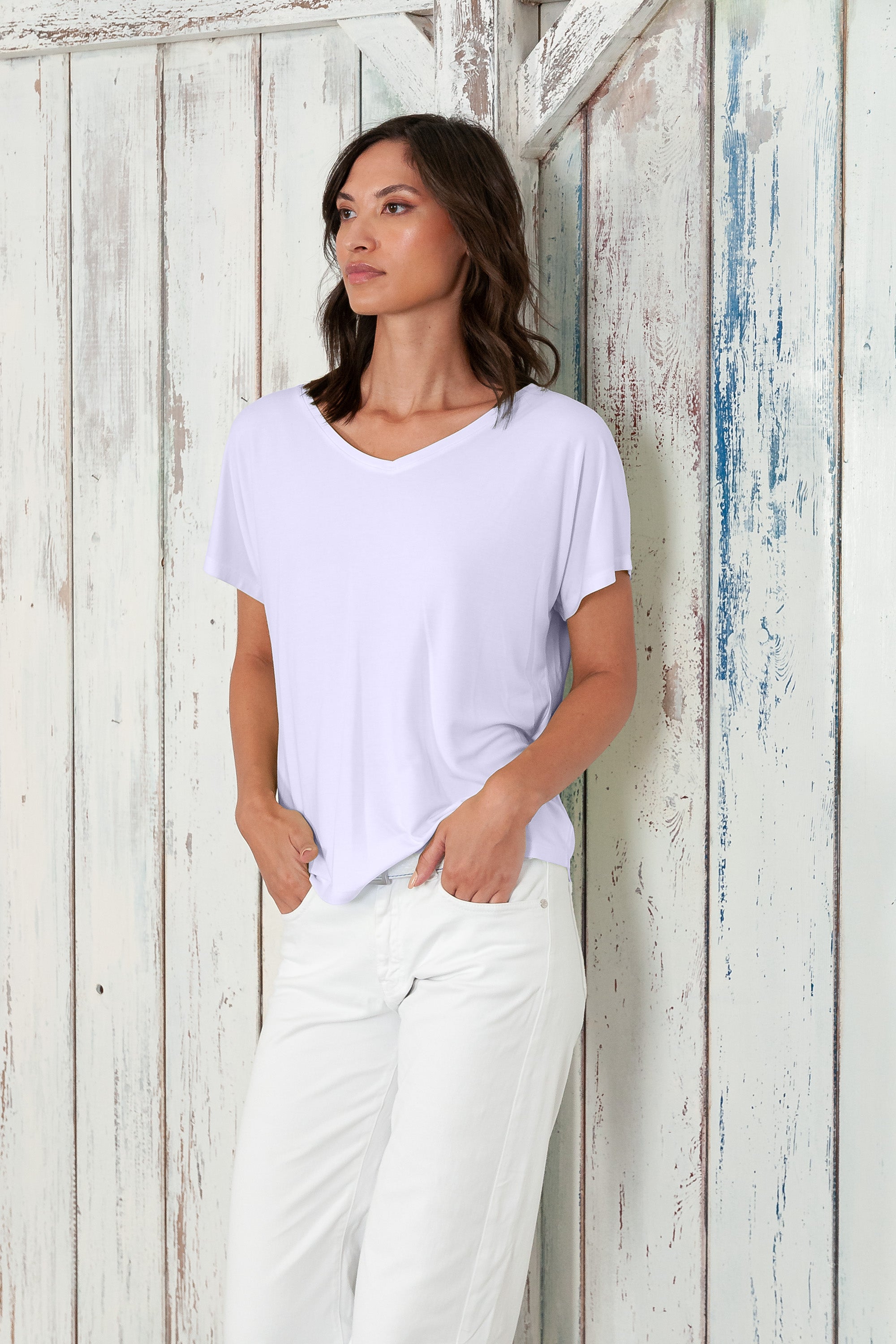 Noli T-Shirt - Women's Wide V-Neck T-Shirt - Lilac