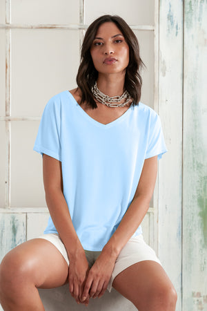 Noli T-Shirt - Women's Wide V-Neck T-Shirt - Viking