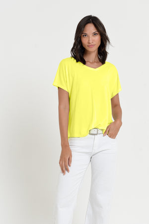 Noli T-Shirt - Women's Wide V-Neck T-Shirt - Lime