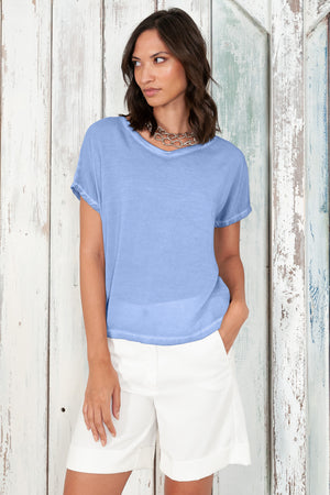 Vado T-Shirt - Women's Crewneck T-Shirt - Bay