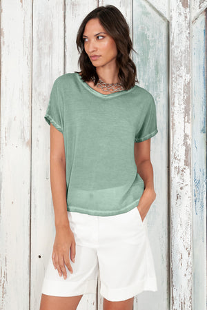 Vado T-Shirt - Women's Crewneck T-Shirt - Juniper