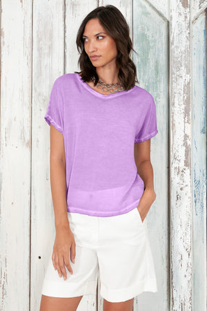 Vado T-Shirt - Women's Crewneck T-Shirt - Morado