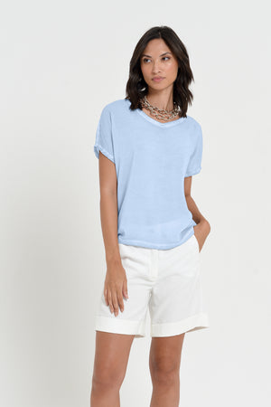 Vado T-Shirt - Women's Crewneck T-Shirt - Fiji