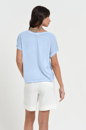 Vado T-Shirt - Women's Crewneck T-Shirt - Fiji
