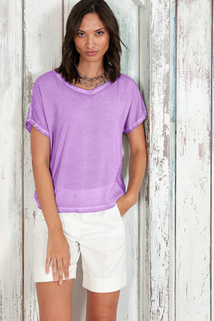 Vado T-Shirt - Women's Crewneck T-Shirt - Morado
