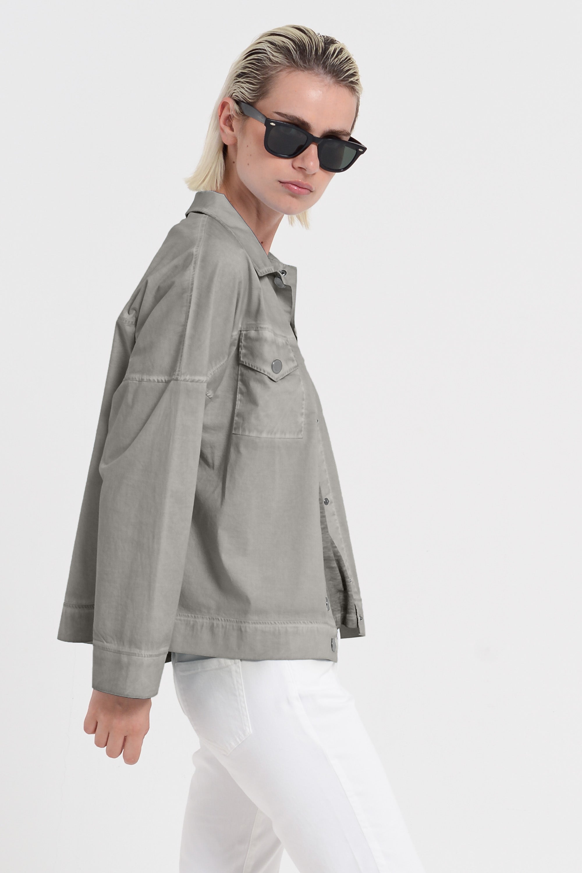 Villa Jacket - Women's Poplin Jacket - Dolphin