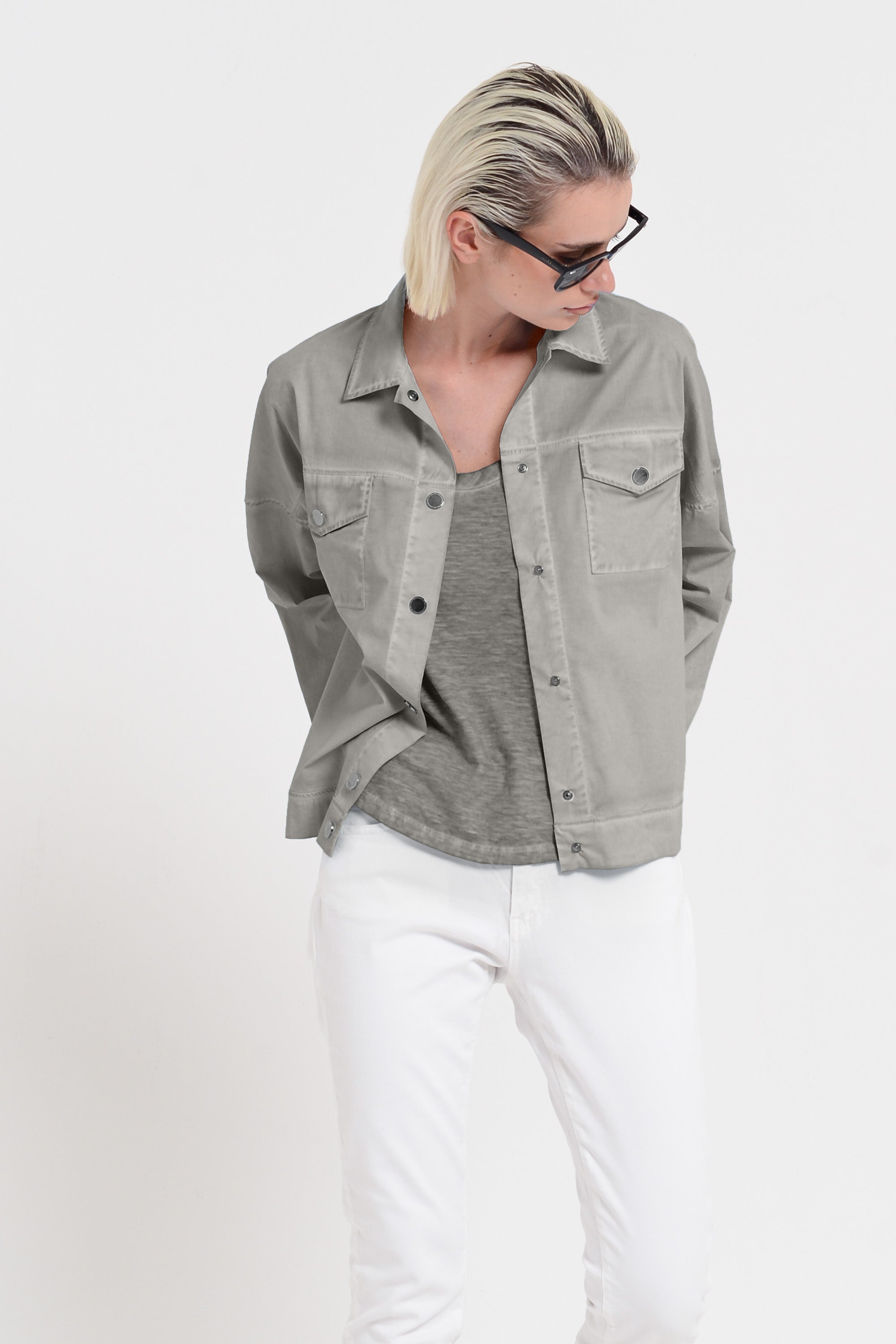 Villa Jacket - Women's Poplin Jacket - Dolphin