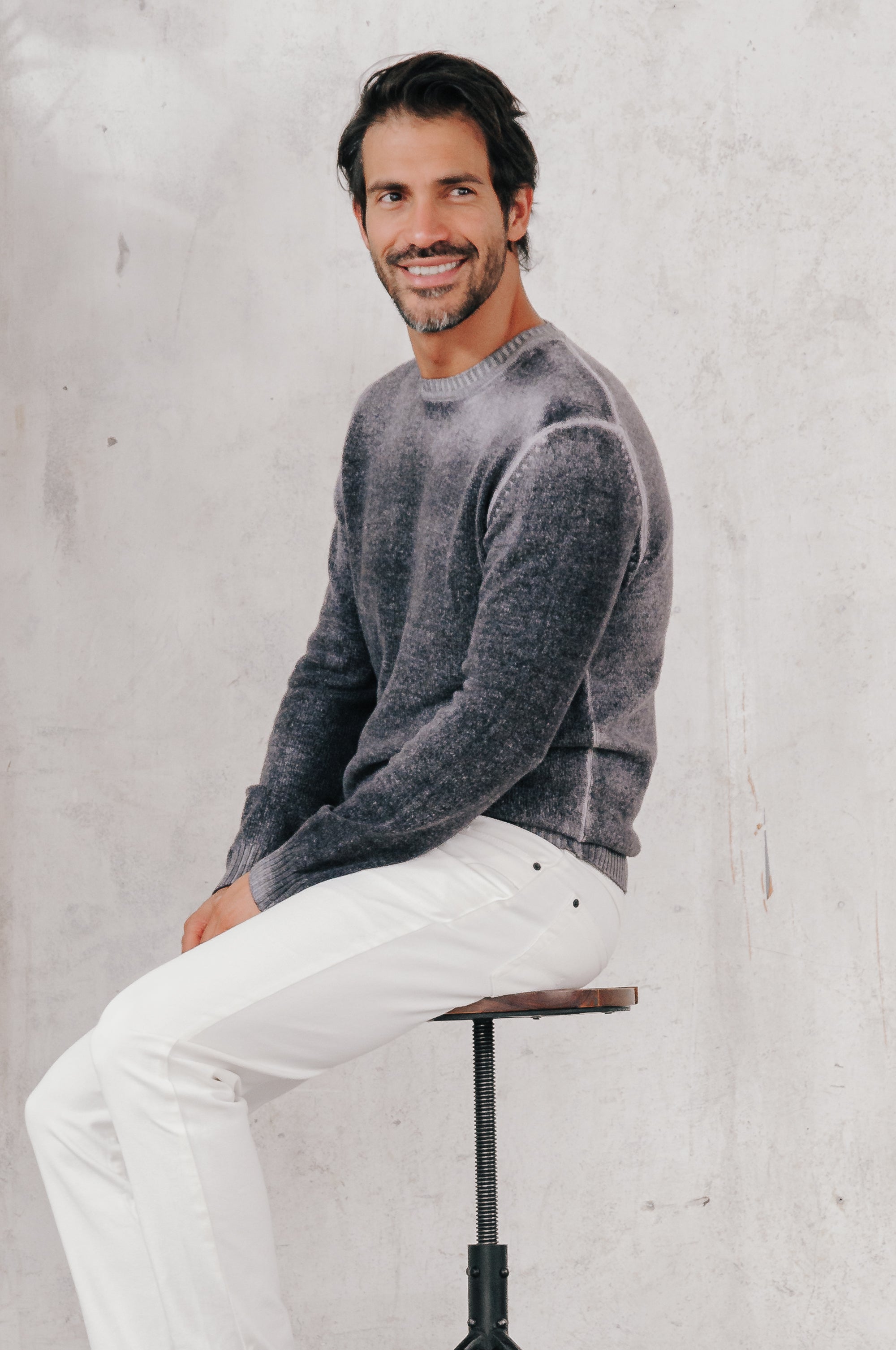 Holden Frost Art in Basalt