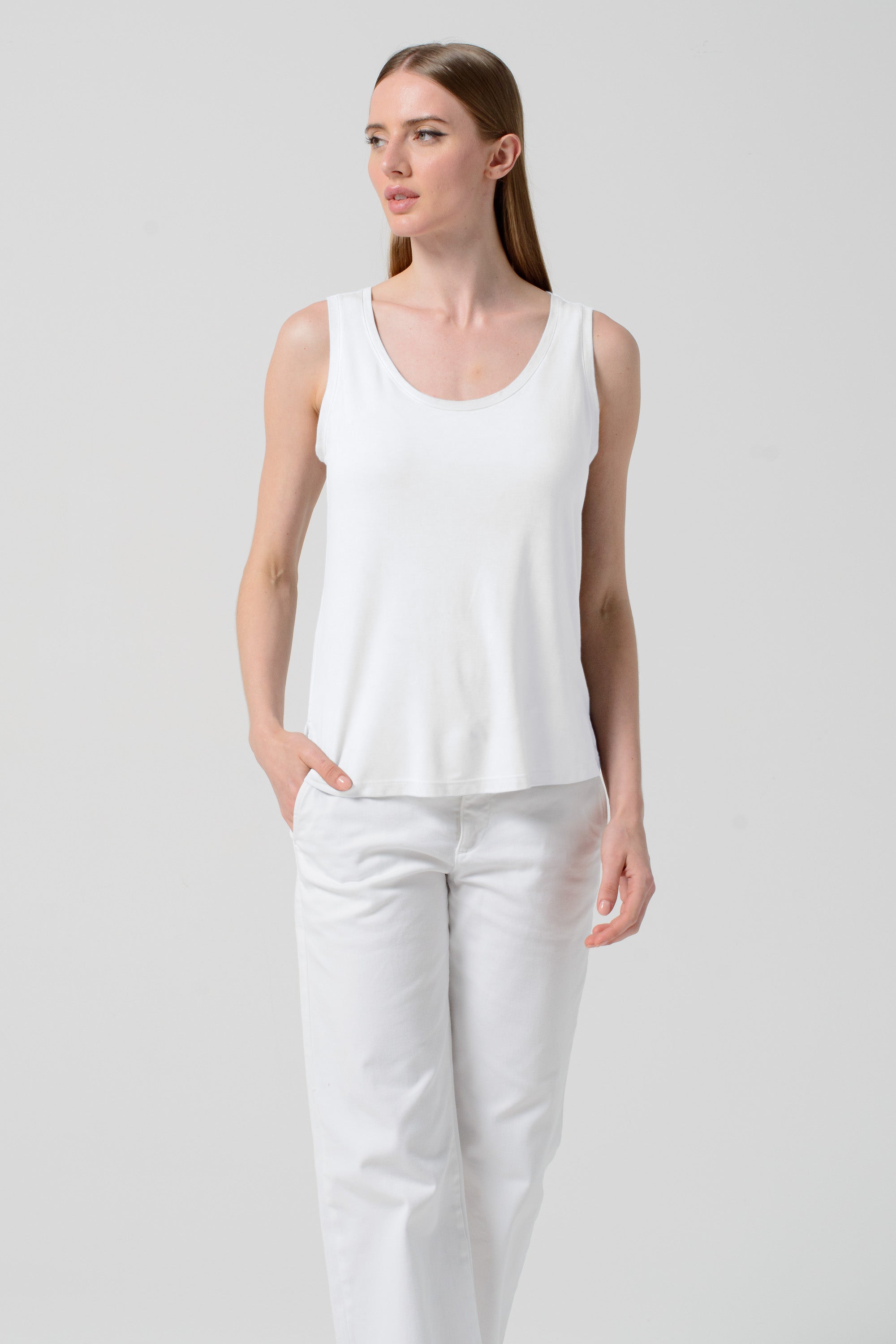 Kai Tank - White