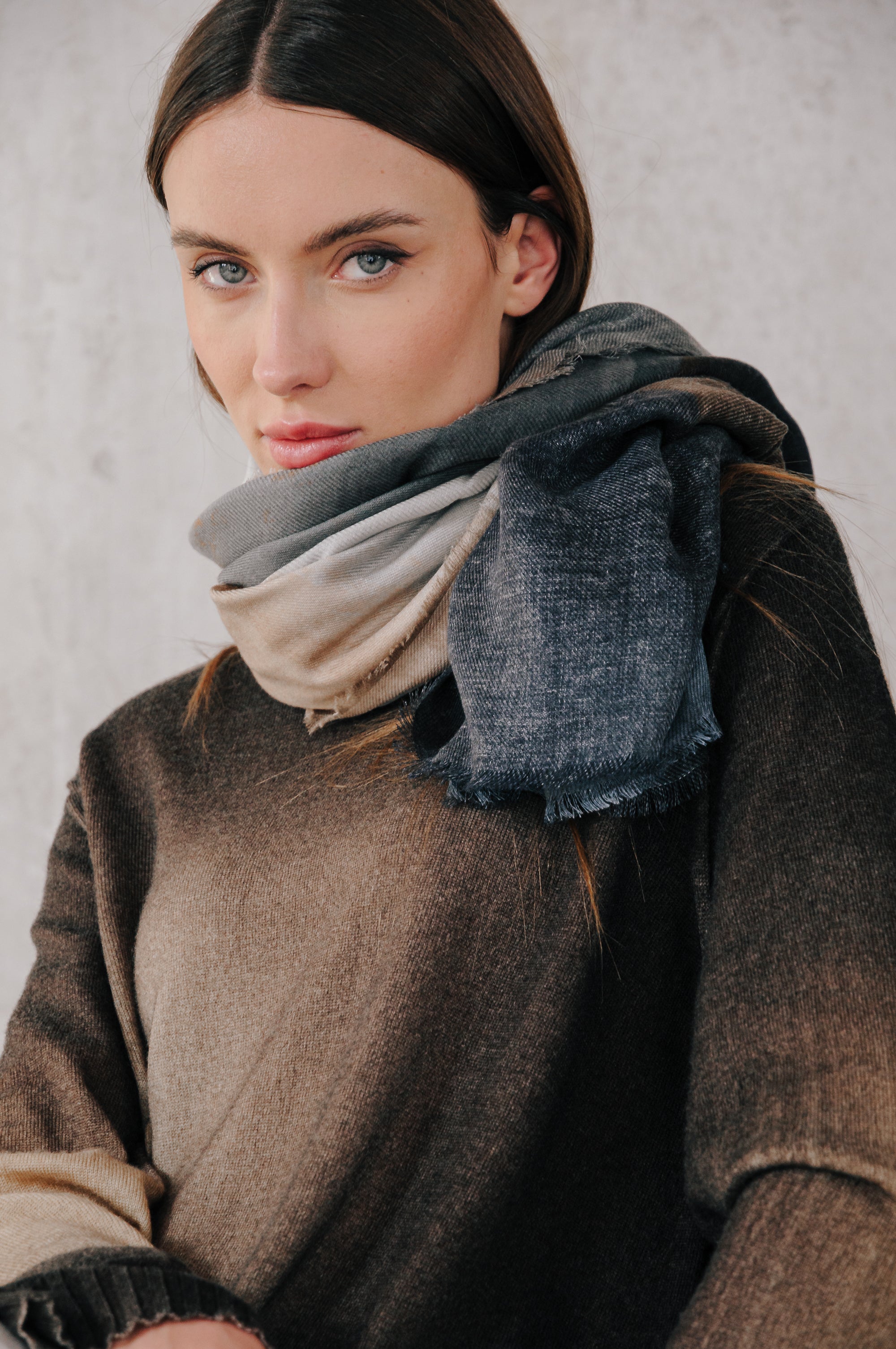 Velyssa Foulard - Sandstone