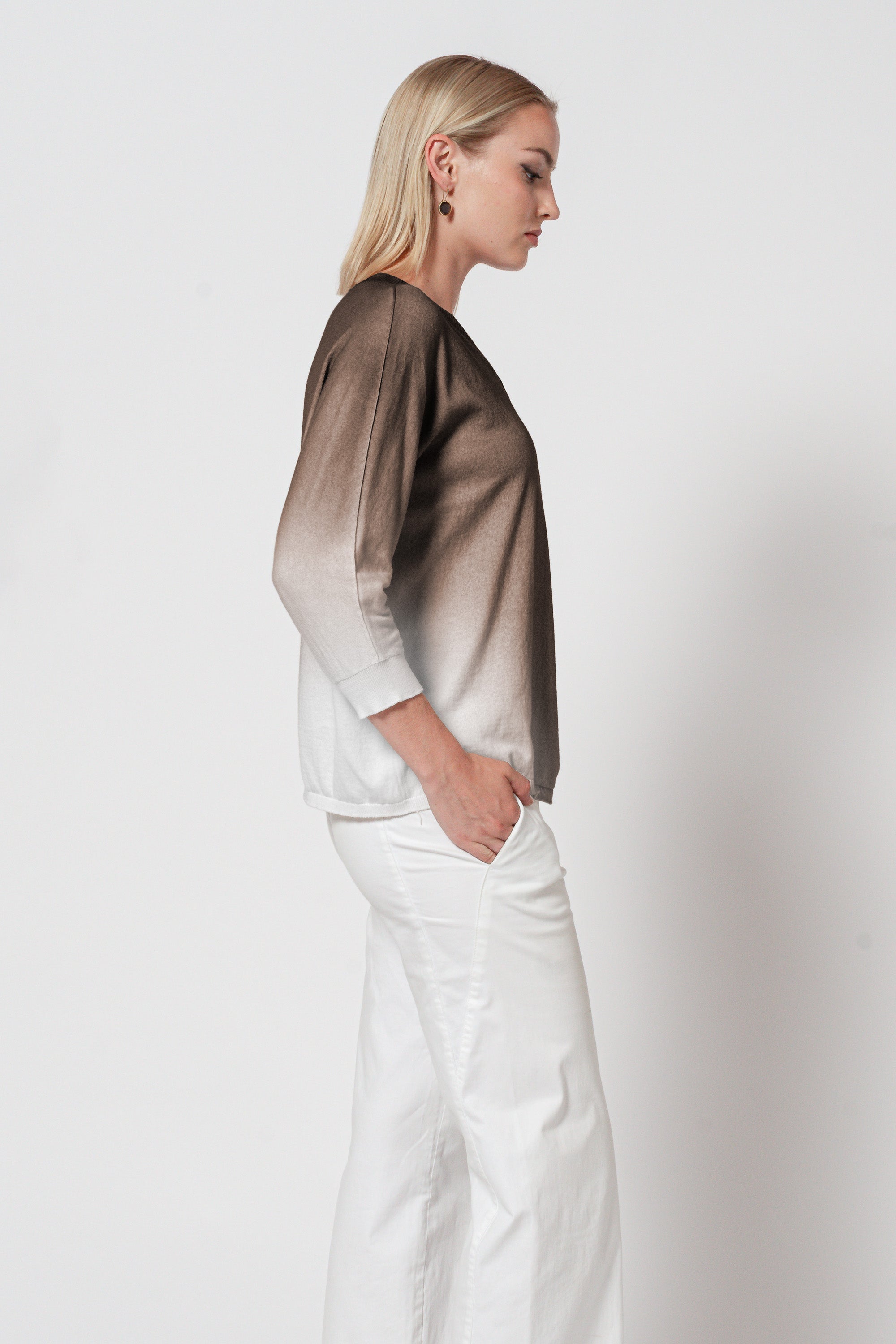 Anna V-Neck Beach Art - Spinosa