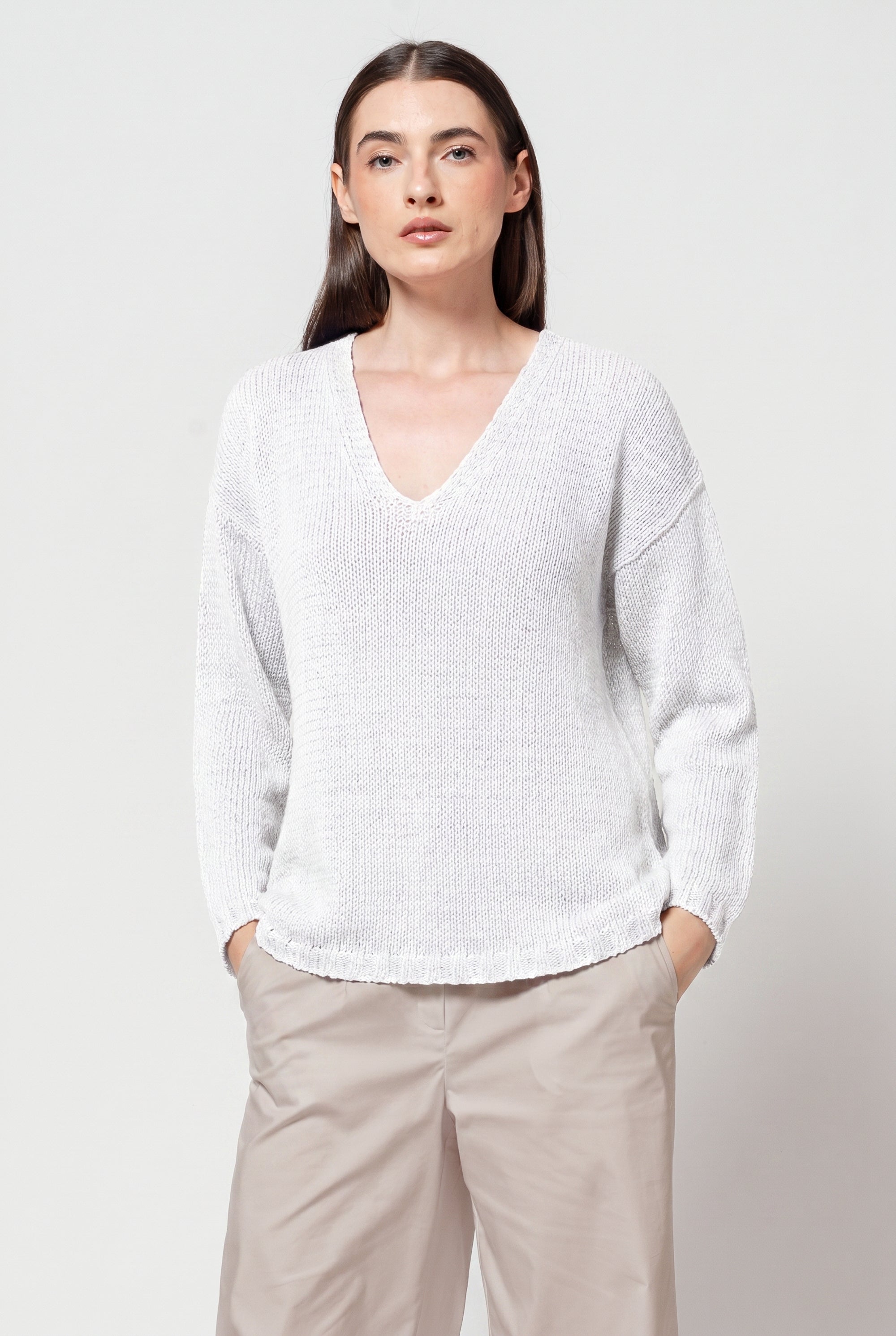Perry V Knit - White