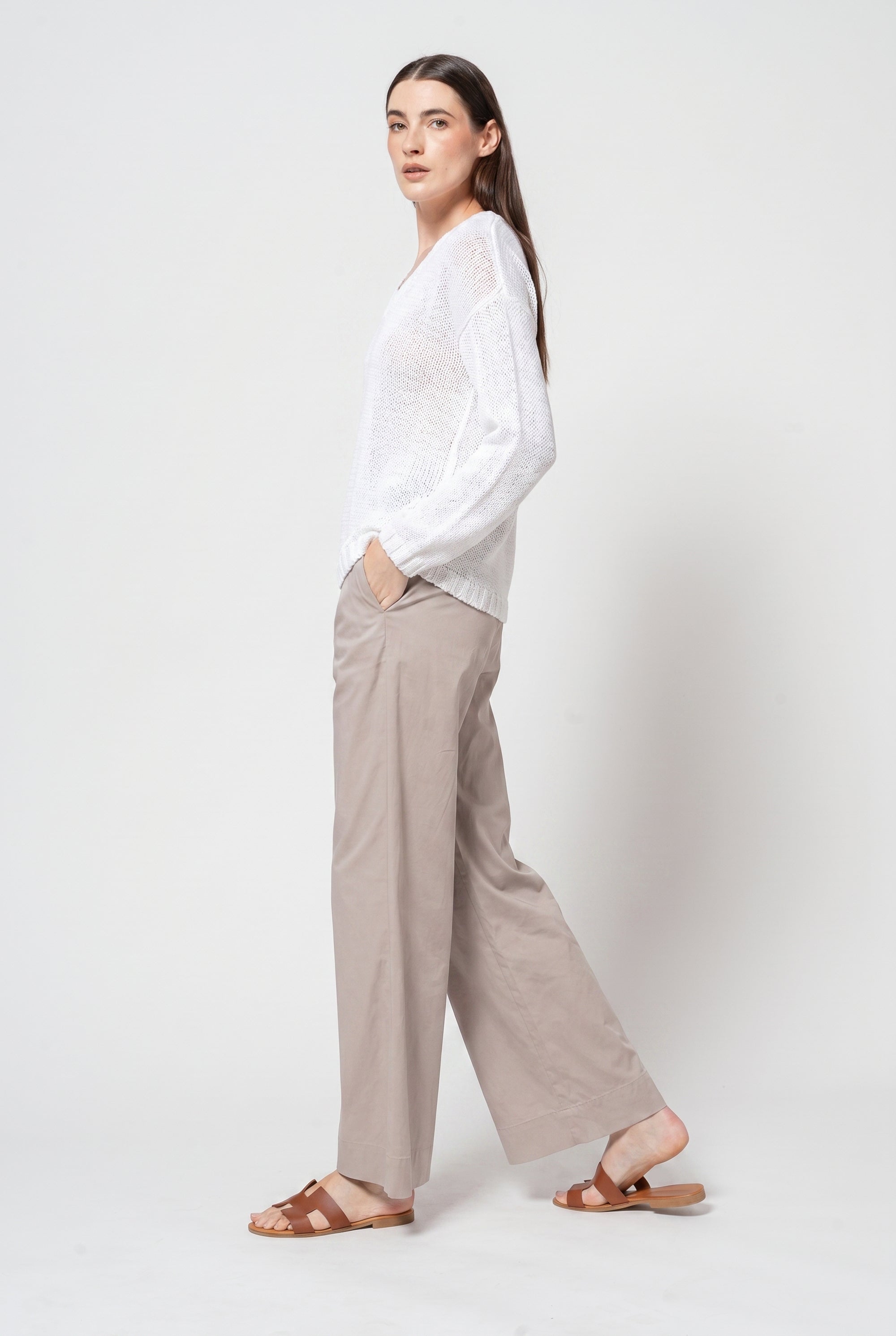 Perry V Knit - White