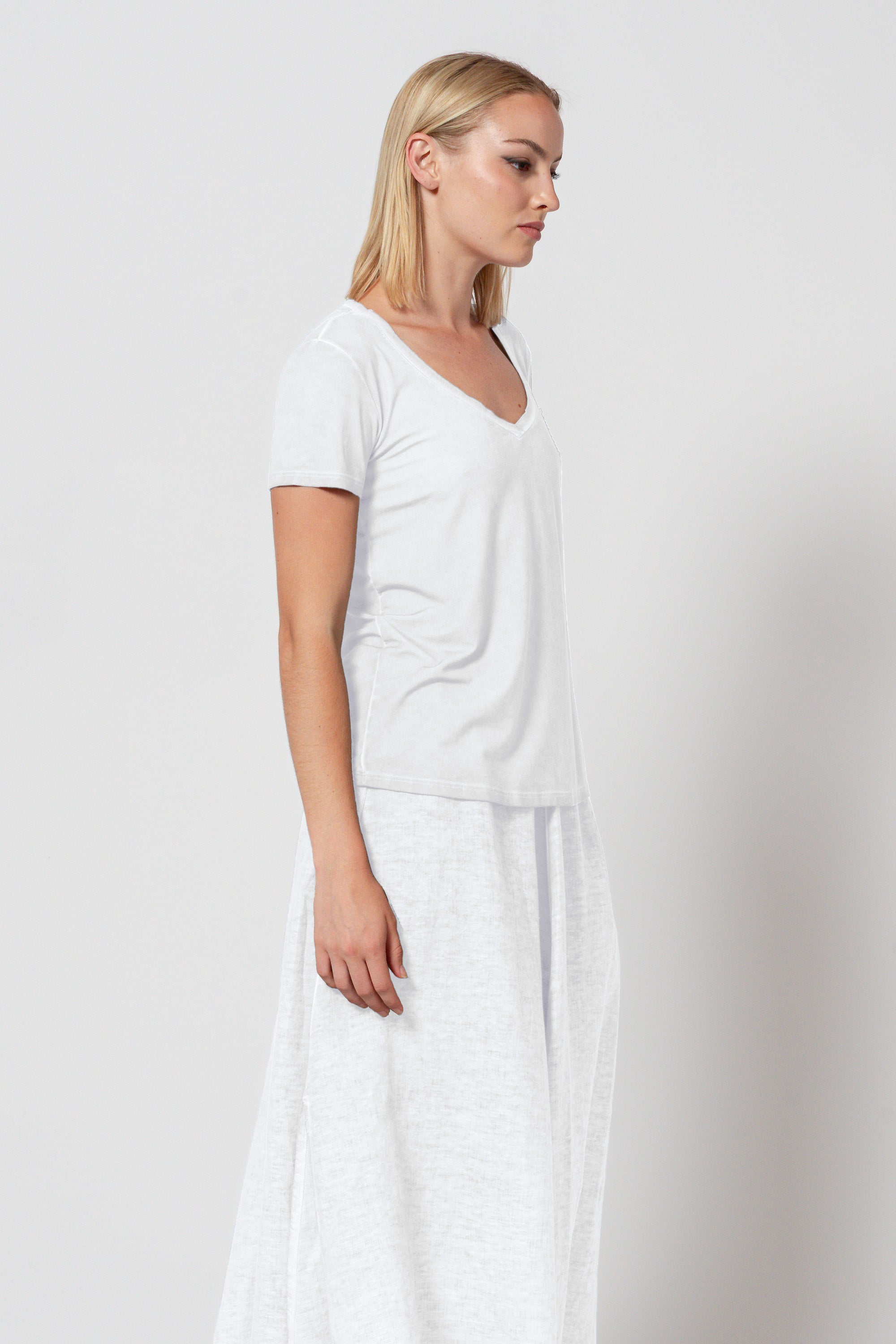 Volana T-Shirt - White