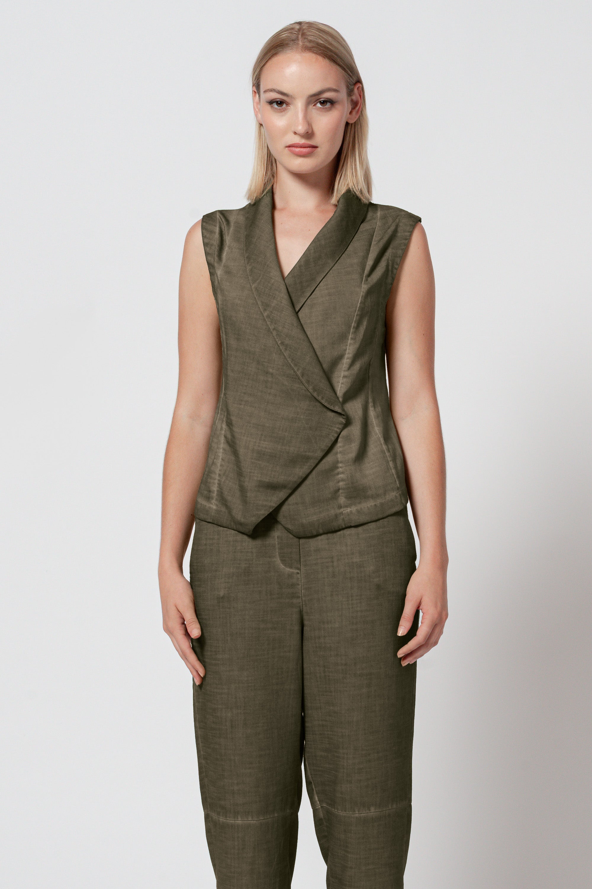 Firefly Vest - Cliff