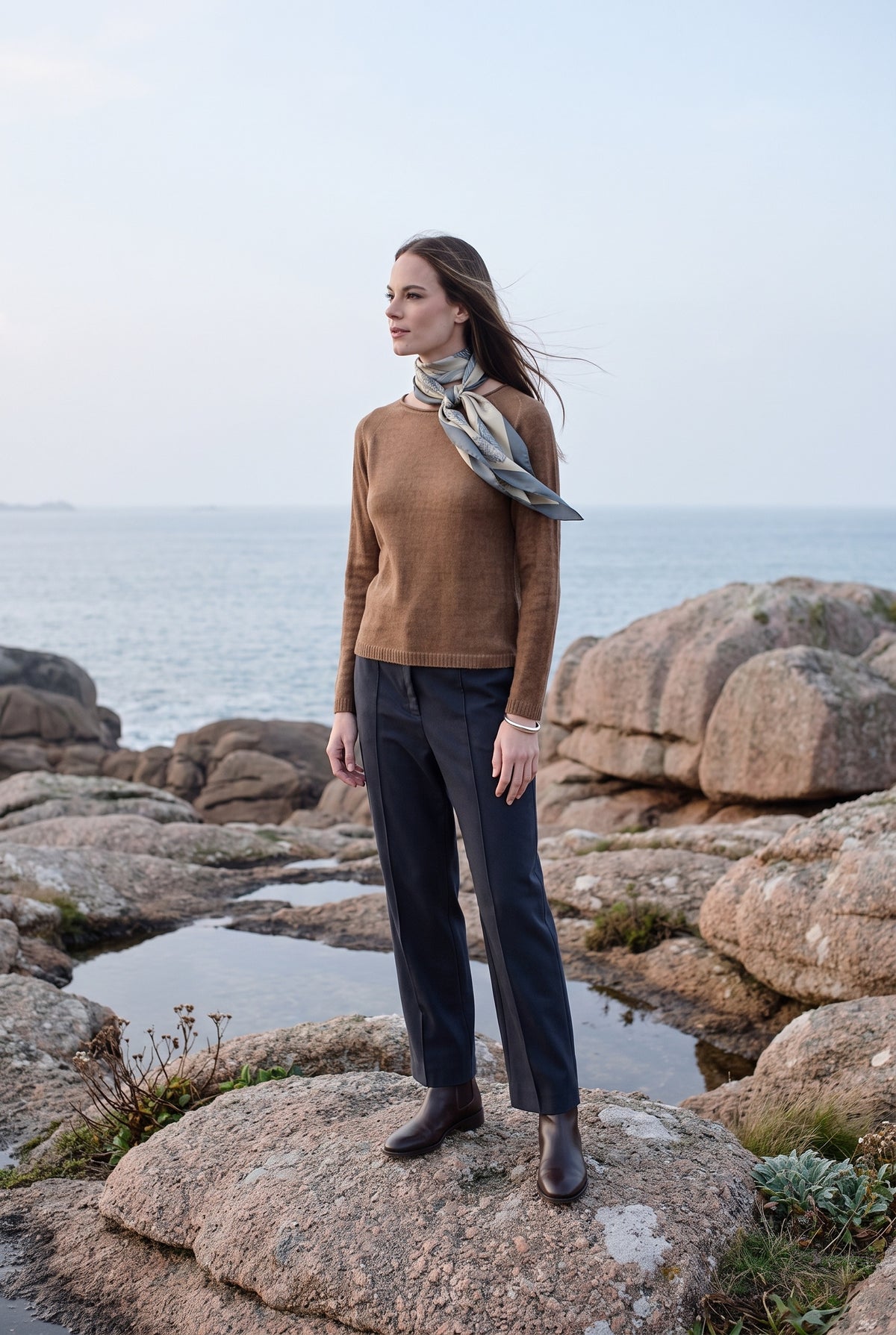 Gironica Crew Knit - Terre