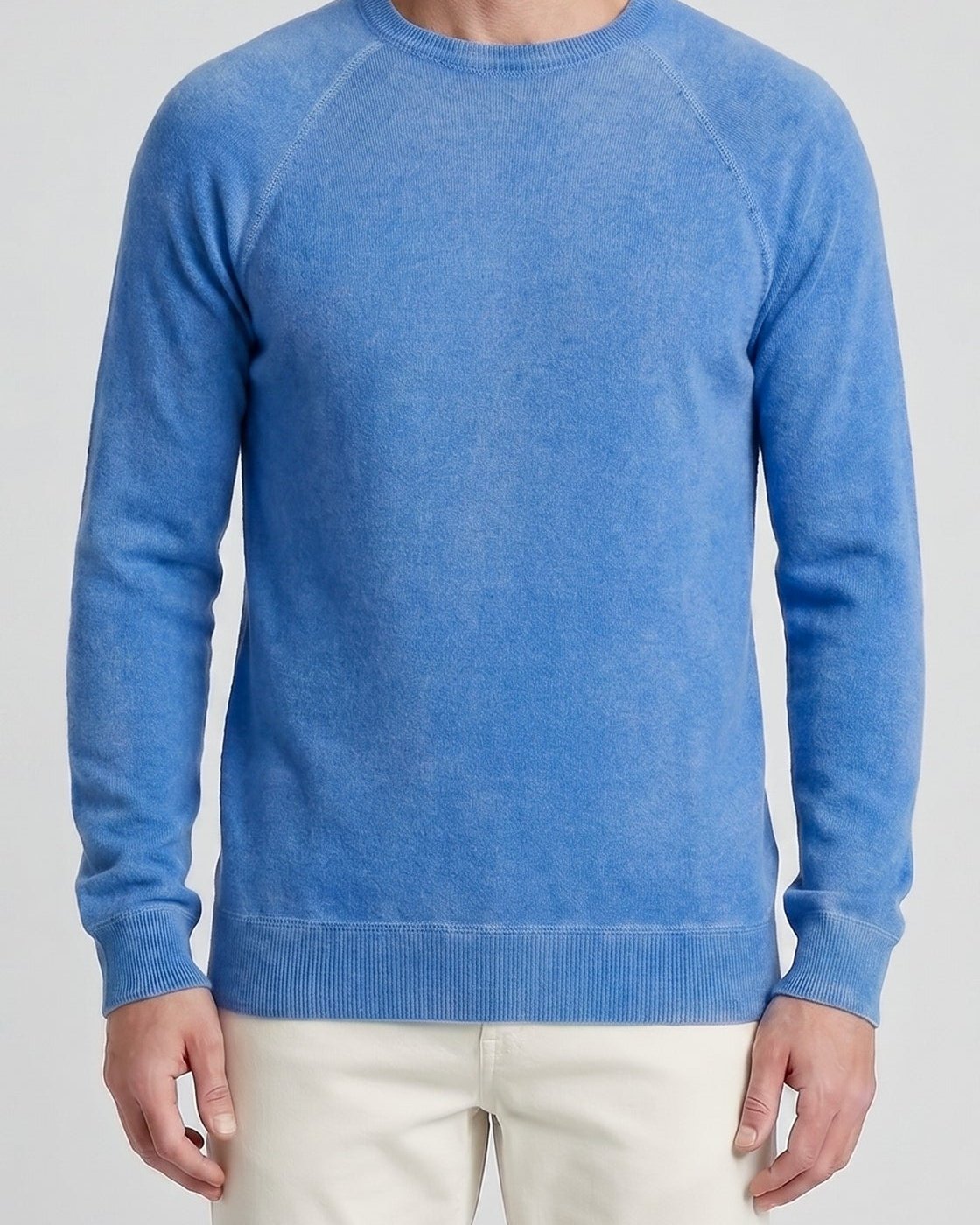 Garment-dyed pure cashmere crew neck