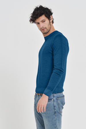 Gills Extra Fine Merino Crewneck Sweater - Lake