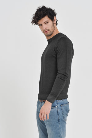 Gills Extra Fine Merino Crewneck Sweater - Slate