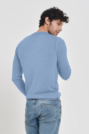 Gills Extra Fine Merino Crewneck Sweater - Cielo