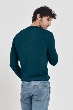 Gills Extra Fine Merino Crewneck Sweater - Hurricane