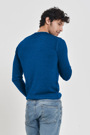 Gills Extra Fine Merino Crewneck Sweater - Royal
