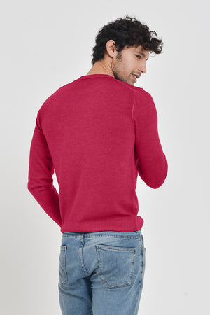 Gills Extra Fine Merino Crewneck Sweater - Scarlet