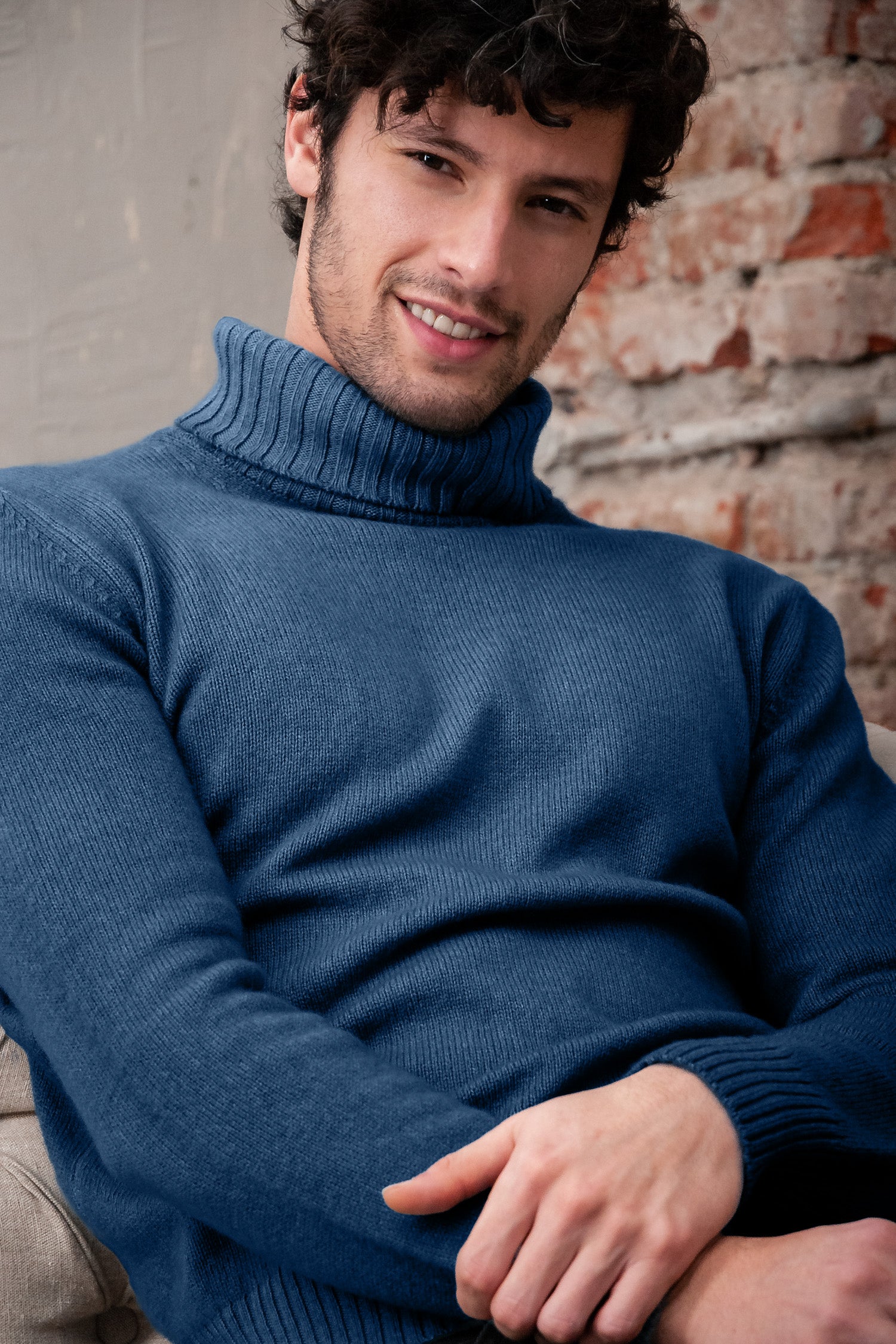 Connel - Navy