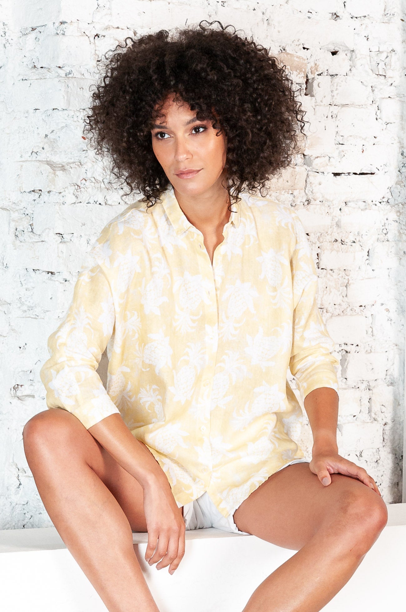 Ollie Blouse in Pineapple Print Linen - Samoa