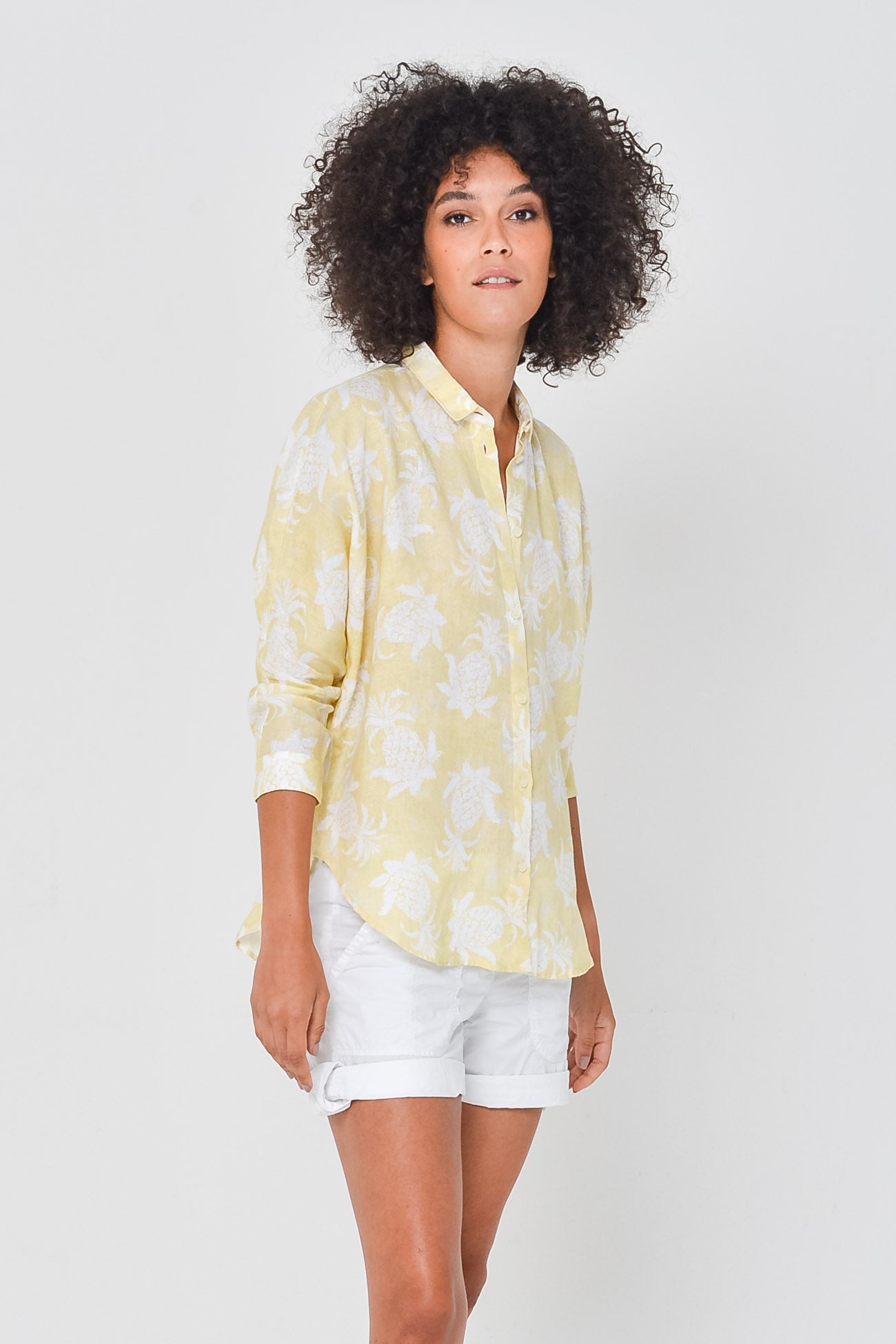 Ollie Blouse in Pineapple Print Linen - Samoa