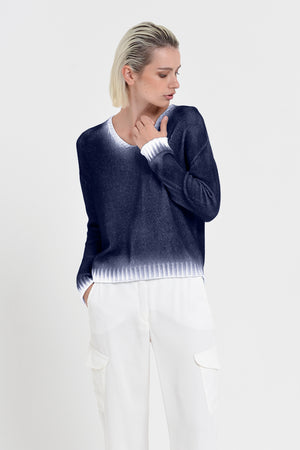 Spray Art Cogo V Knit in Navy