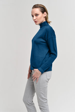 Dess Sweater - Lake
