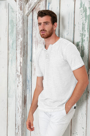 Garda Henley - White