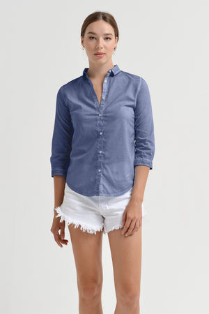 Valerie - Women's Shirt in Cotton Voile - Whale