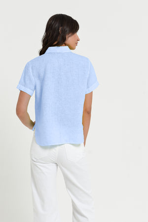 Sunray - Women's Cropped Shirt in Linen - Cielo