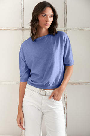Kriss Knit - Women's Short Sleeve Cropped Sweater - Whale