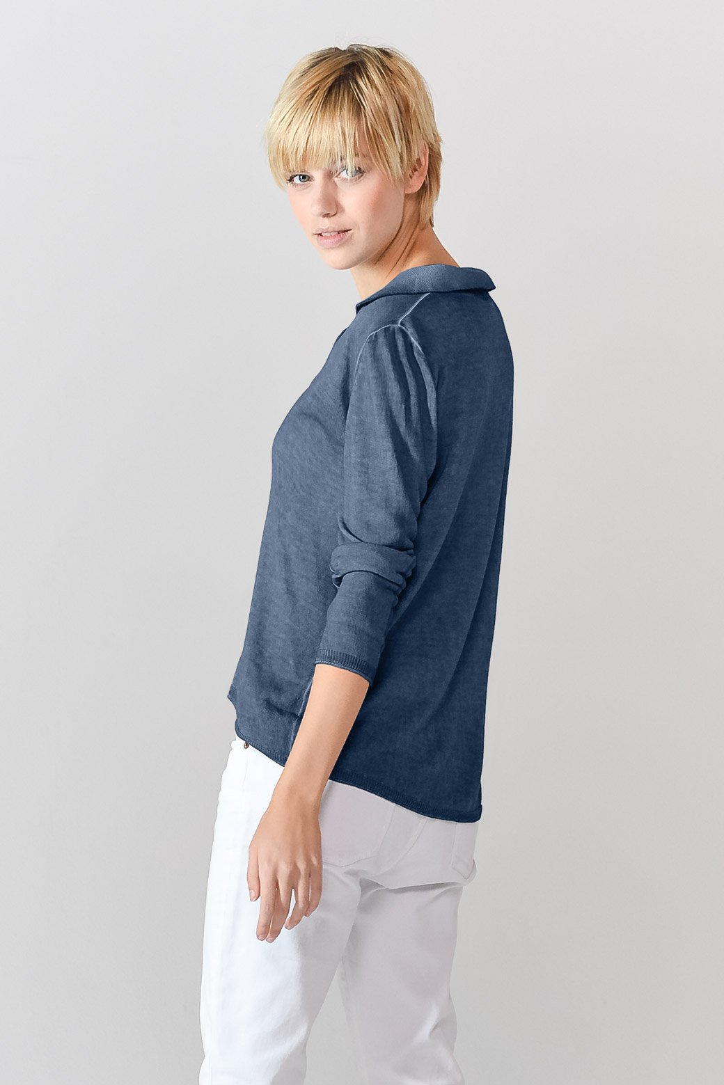 Knitted V-Neck Polo - Jeans - Polos