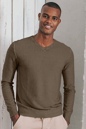 Micro Waffle V-Neck Sweater - Cocco - Sweaters