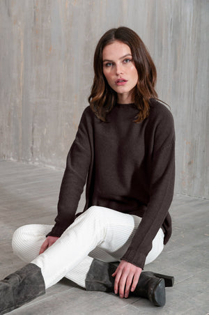 Mosshill Cliff - Loose Fit Crew Sweater - Sweaters