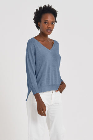 V-Neck Cotton Jumper - Jeans - Sweaters