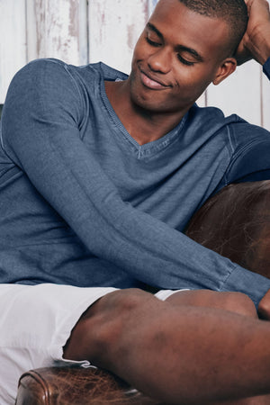 V-Neck Cotton Sweater - Jeans - Sweaters